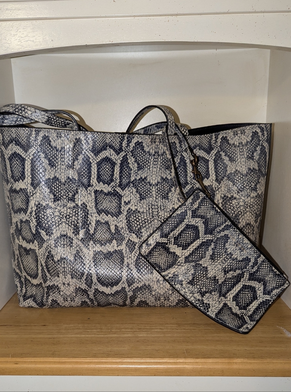 Kurt Geiger Snake-Print Chelsea Shopper Tote - Neutral Black & Cream - Picture 2 of 10